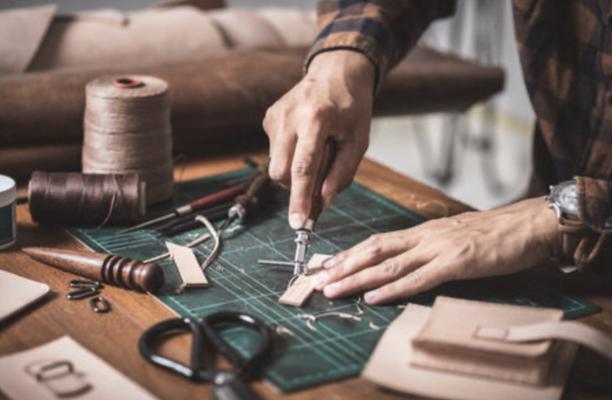 The Beauty of Vegetable-Tanned Leather Accessories