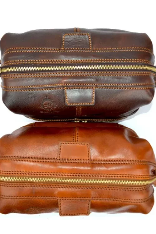 Leather Toiletry Bag ‘Magnum’